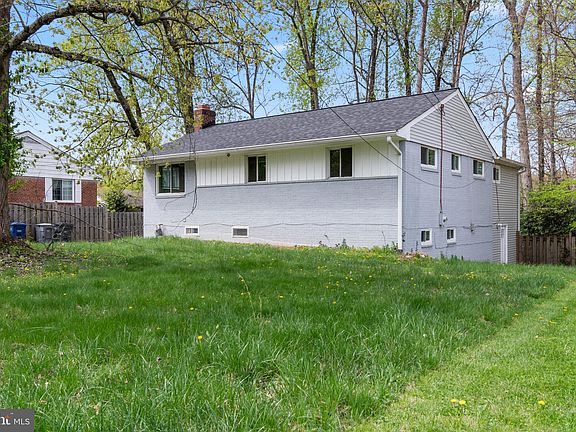 2nd image of 3252 Brandy Ct