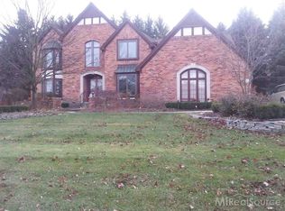 3249 Greenspring Ln, Rochester Hills, MI 48309