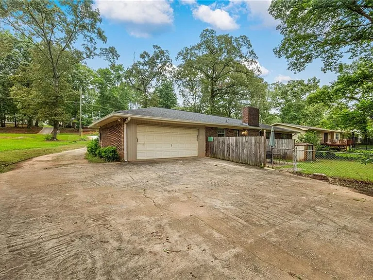 4839 Lehigh Dr — Photo 5