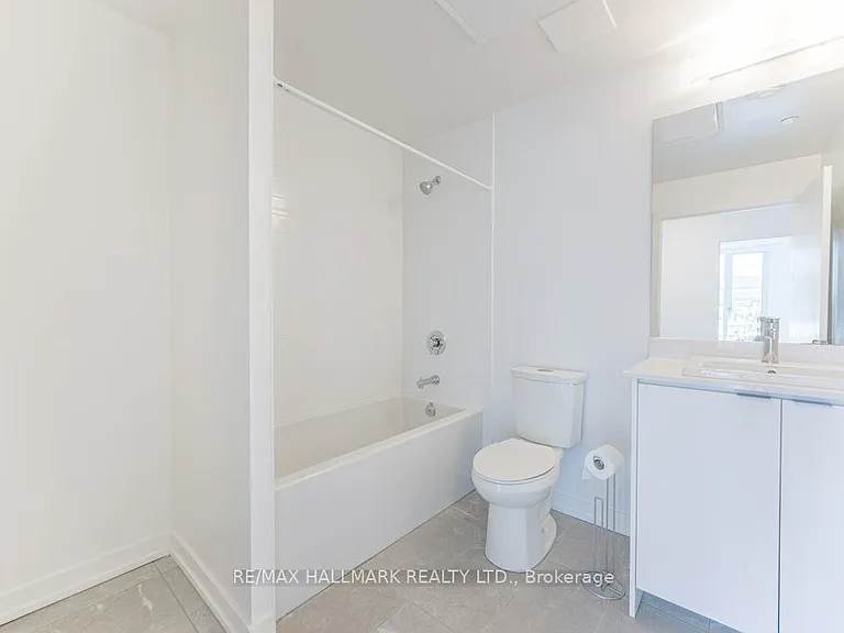 55 Duke St W #309 — Photo 11
