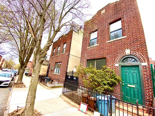 Rented by Remax Real Estate Professionals | media 65