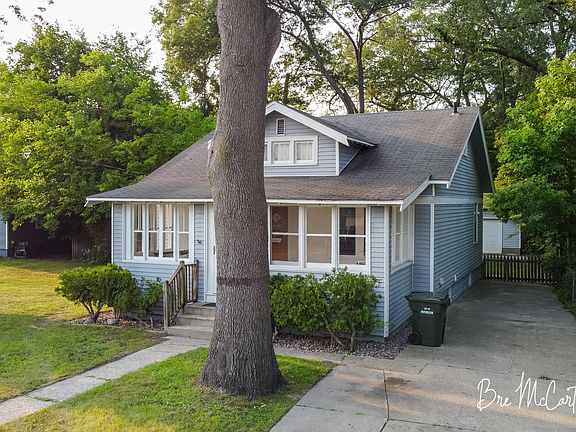 2nd image of 1266 Evanston Ave