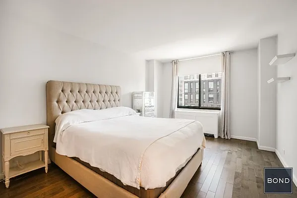 Rented by Bond New York | media 18