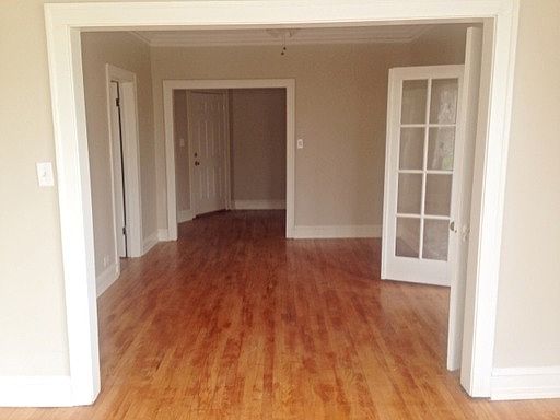 3rd image of 6420 S Kenwood Ave APT 2E