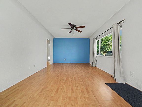 5th image of 932 Laura Ave
