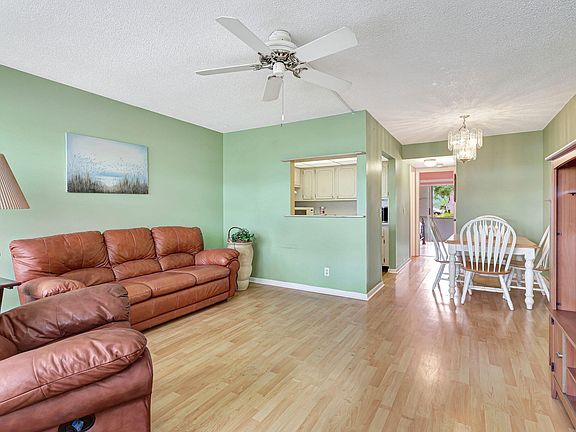 5th image of 103 Sheffield E