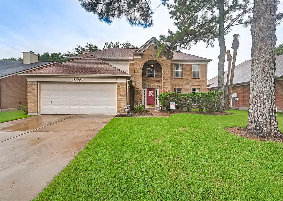 1st image of 18087 Holly Forest Dr