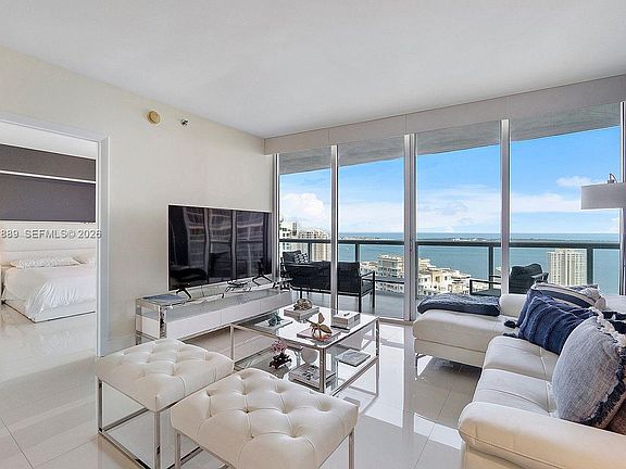4th image of 465 Brickell Ave APT 3905