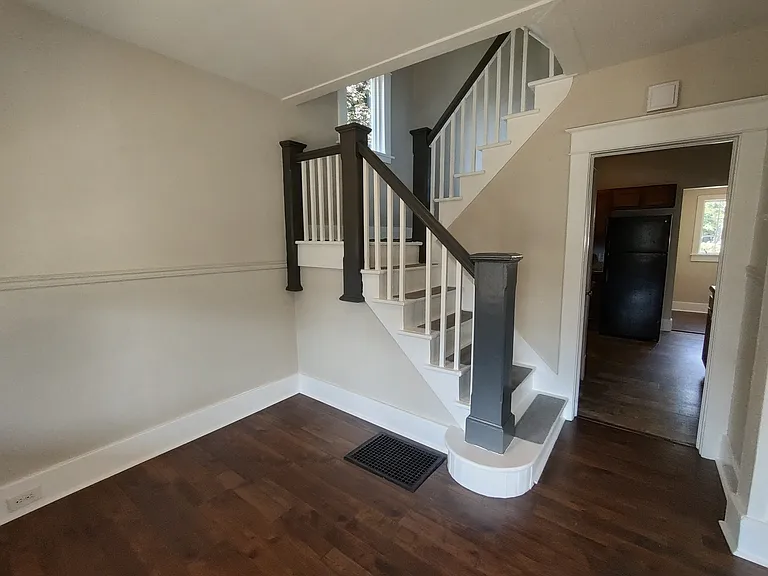 55 Clayton St — Photo 7
