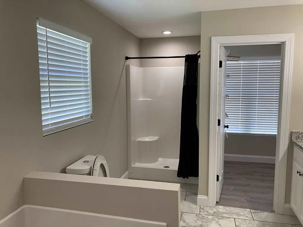 3 bed, 2.5 bath, 1529 sqft, $2,300 — Photo 4