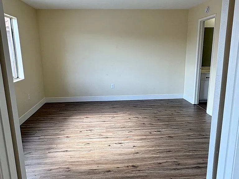 43275 Hacienda St — Photo 14