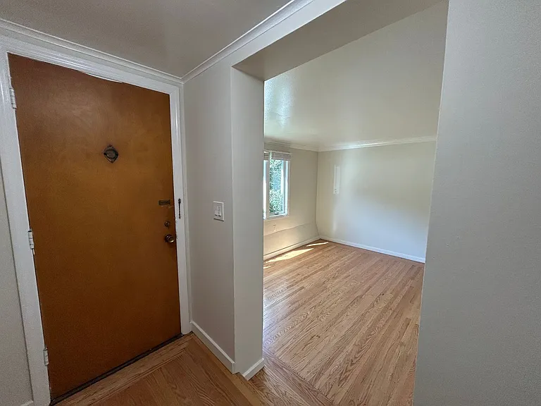 826 Anza St #7R — Photo 3