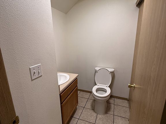 4th image of 2940 NE Parker St #2942