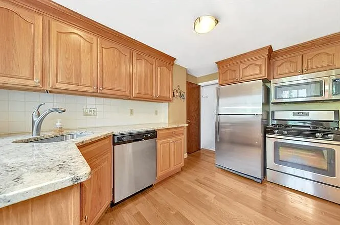 64 Wilbur Ave #A — Photo 6