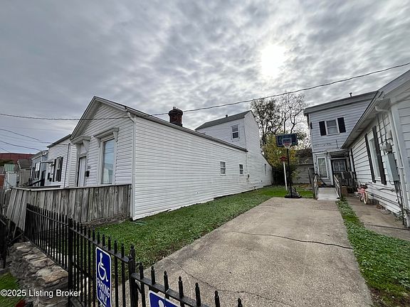2nd image of 1728 Rowan St
