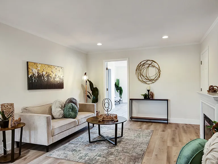 147 Wisteria Dr — Photo 7