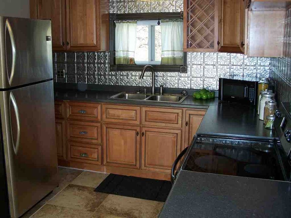 1st image of 3131 Oak Hill Ave