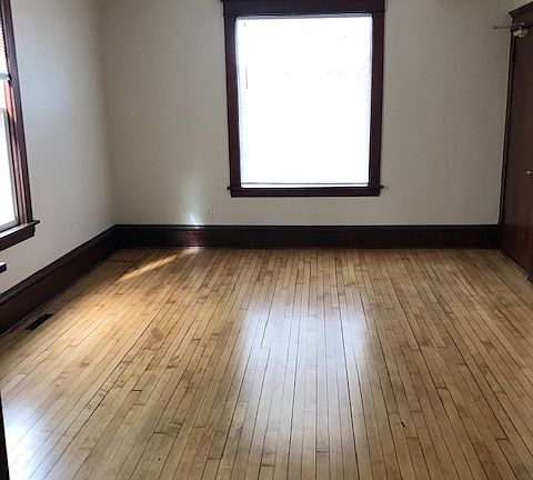 4th image of 328 Gramercy Ave N #4