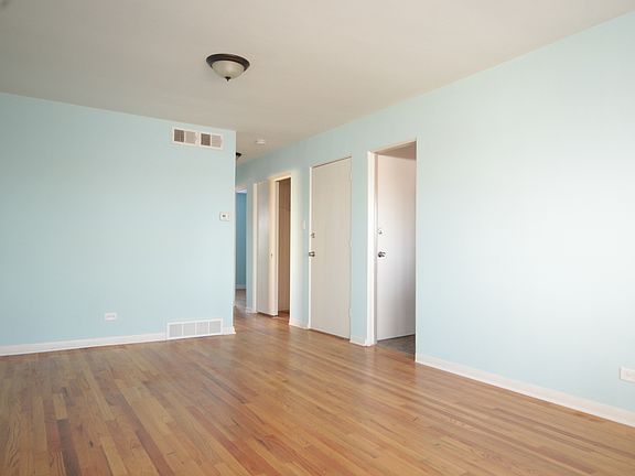2nd image of 10943 S King Dr #2