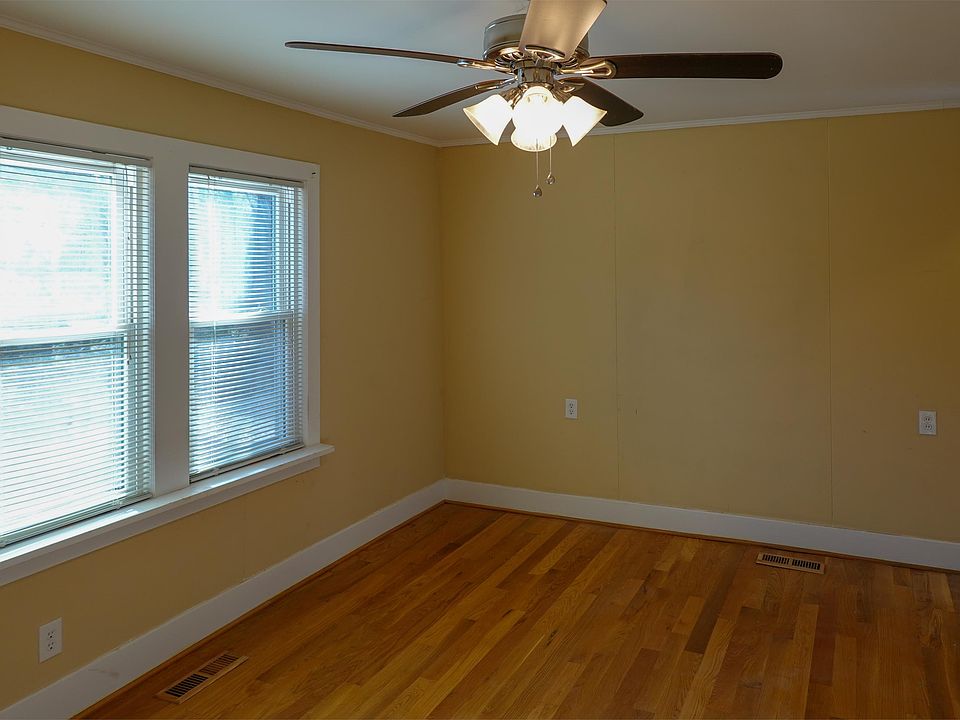 2nd image of 318 Ransom Rd #R