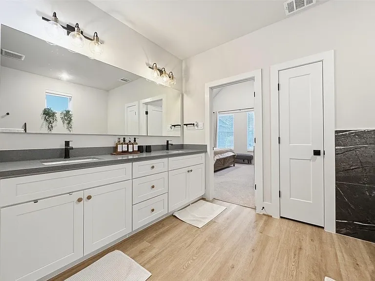 5632 Bertellis Ln — Photo 14