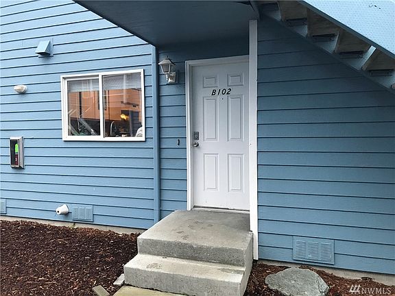 2nd image of 537 NE Ellis Way APT B102