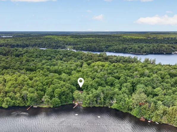 1008 Seven Dwarfs Cres, Bracebridge, ON P1L 1X1