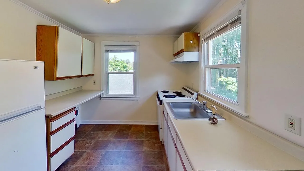 225 S Allen Street - 2L — Photo 1
