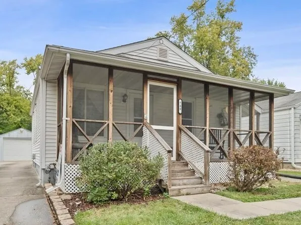 700 E Miller St, Bloomington, IL 61701