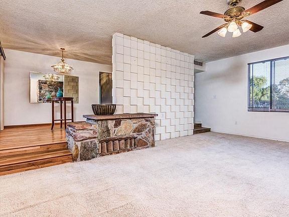 5th image of 834 E Desert Park Ln