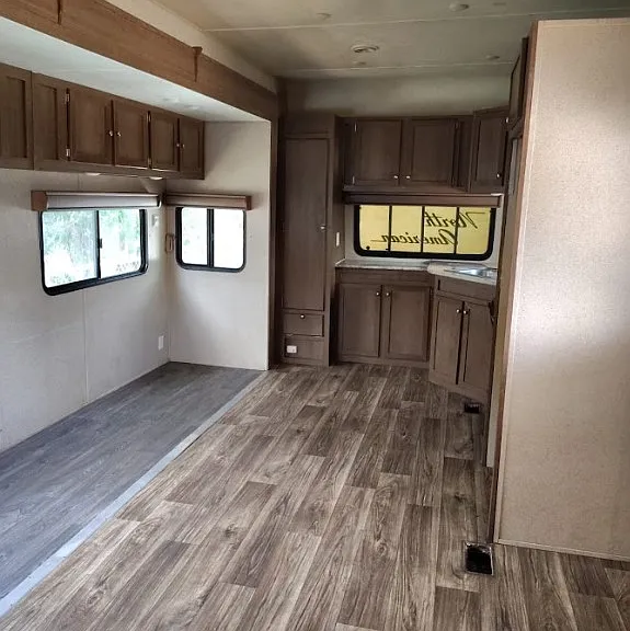 806 Yaupon Dr — Photo 3