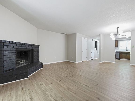 4th image of 4921 SW 59th Ave APT 2