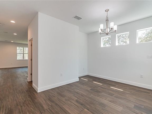 5th image of 2113 W Carmen St