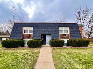 256 Mayfield Ave #D, Valparaiso, IN 46383