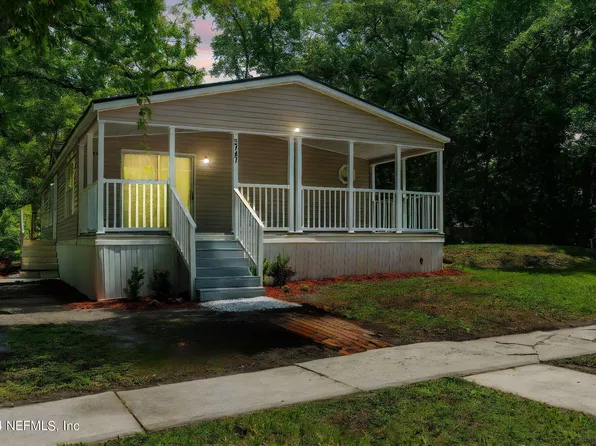 5747 CARVER Circle, Jacksonville, FL 32208