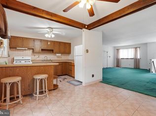 12248 Sweet Briar Rd, Philadelphia, PA 19154