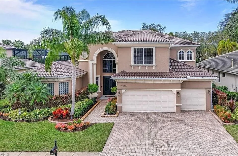 19396 La Serena Dr