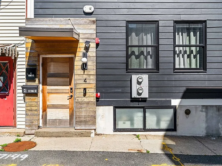 4 Everett Pl #1 — Photo 7