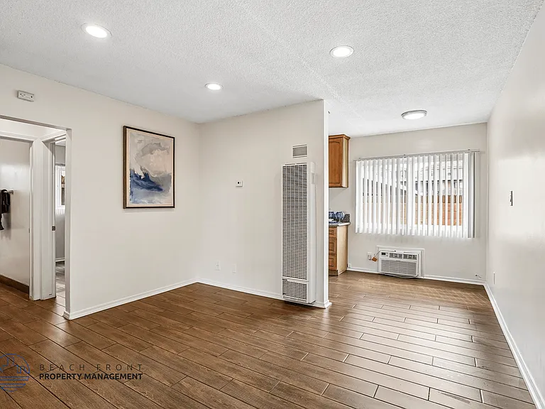 11100 Pangborn Ave. — Photo 3