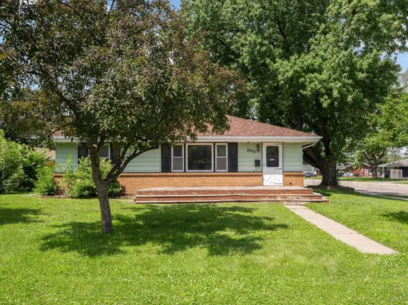 8200 16th Ave S, Bloomington, MN 55425