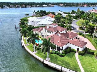 2390 Kingfish Rd, Naples, FL 34102