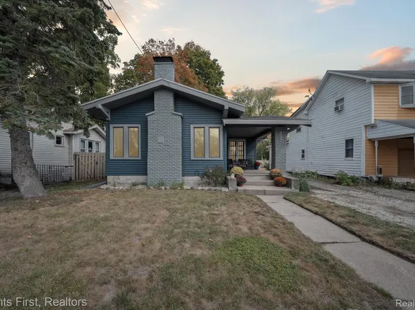 954 N Mill St, Plymouth, MI 48170