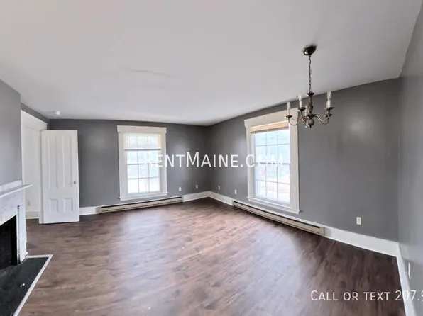 62 State St APT 4, Augusta, ME 04330