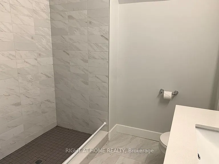 13760 Keele St — Photo 21