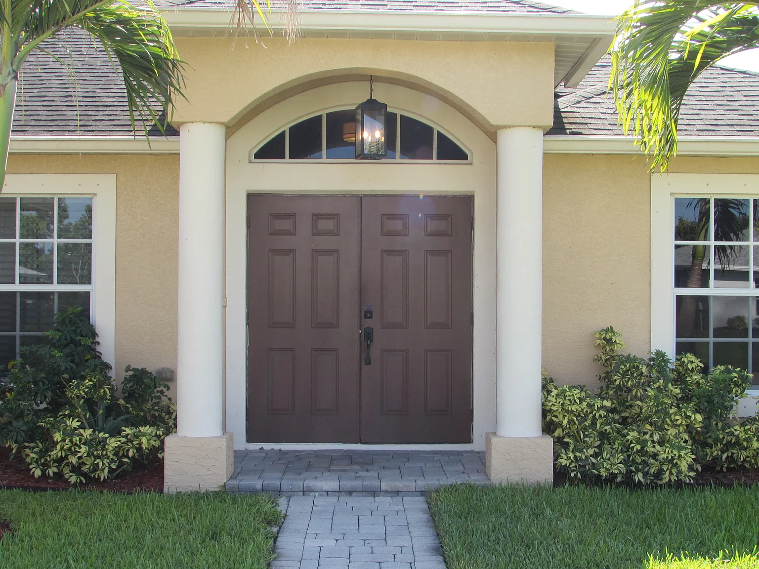 3 bed, 1974 sqft, $2,800 — Photo 2