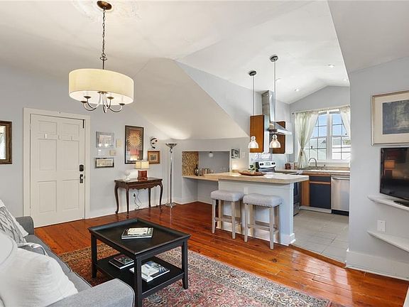 2nd image of 1454 Saint Mary St APT 7