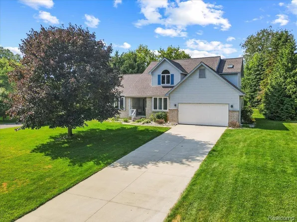 668 Eider Way, Oxford, MI 48371