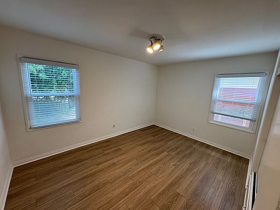 3rd image of 7649 Saranac Ave