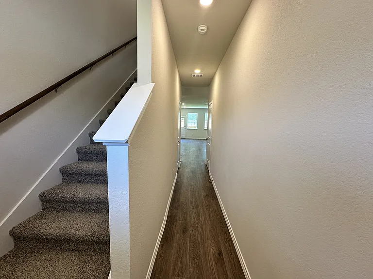 634 White Ash Dr — Photo 10