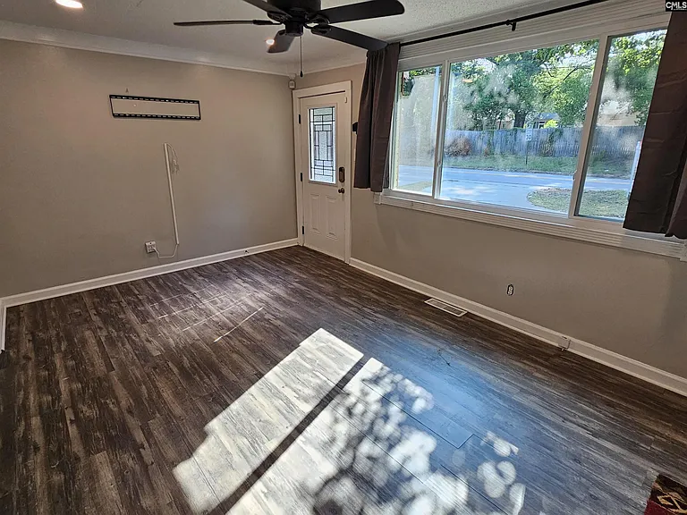 802 S Kilbourne Rd — Photo 4